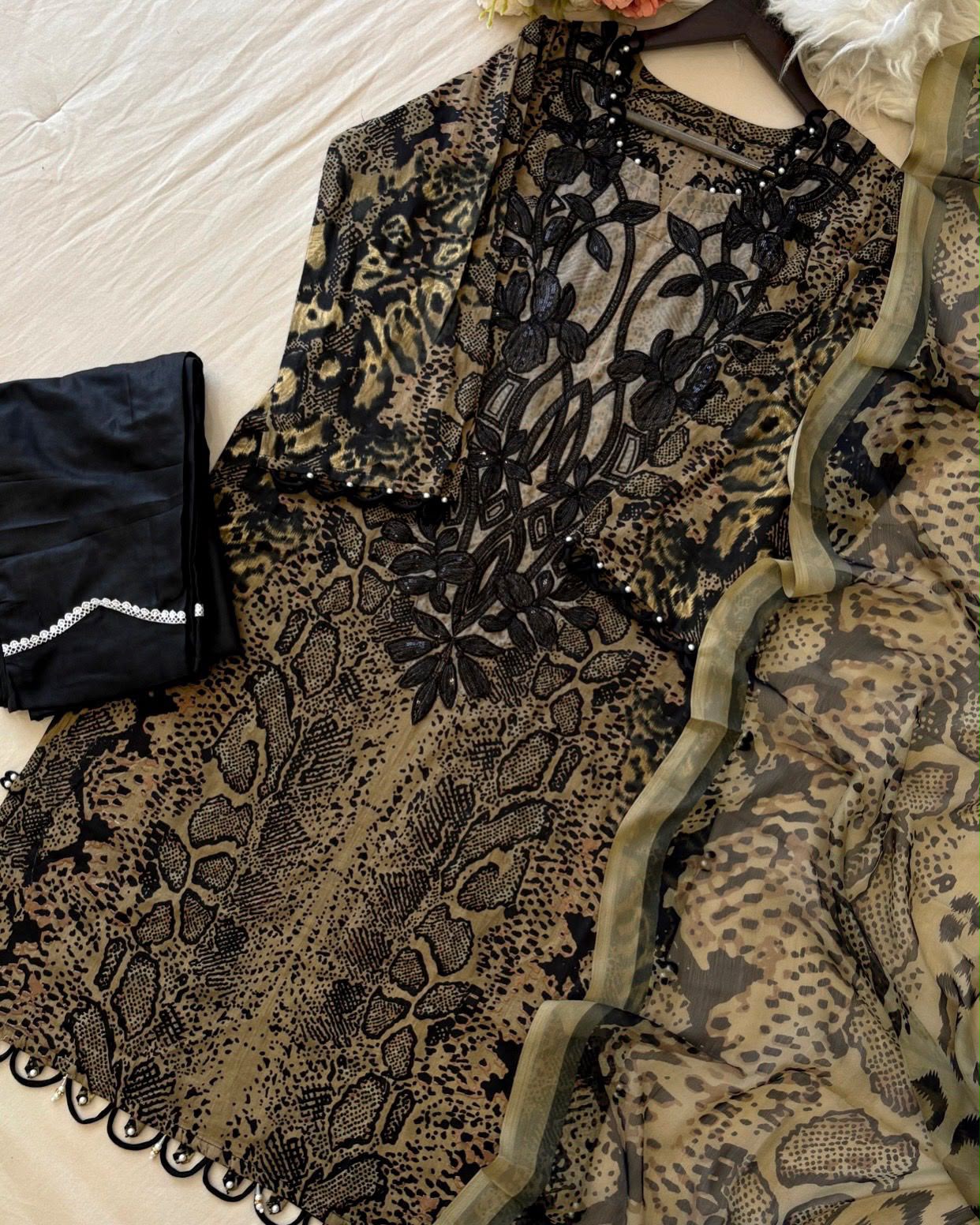 Embroidered Lawn Kurti