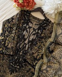 Embroidered Lawn Kurti