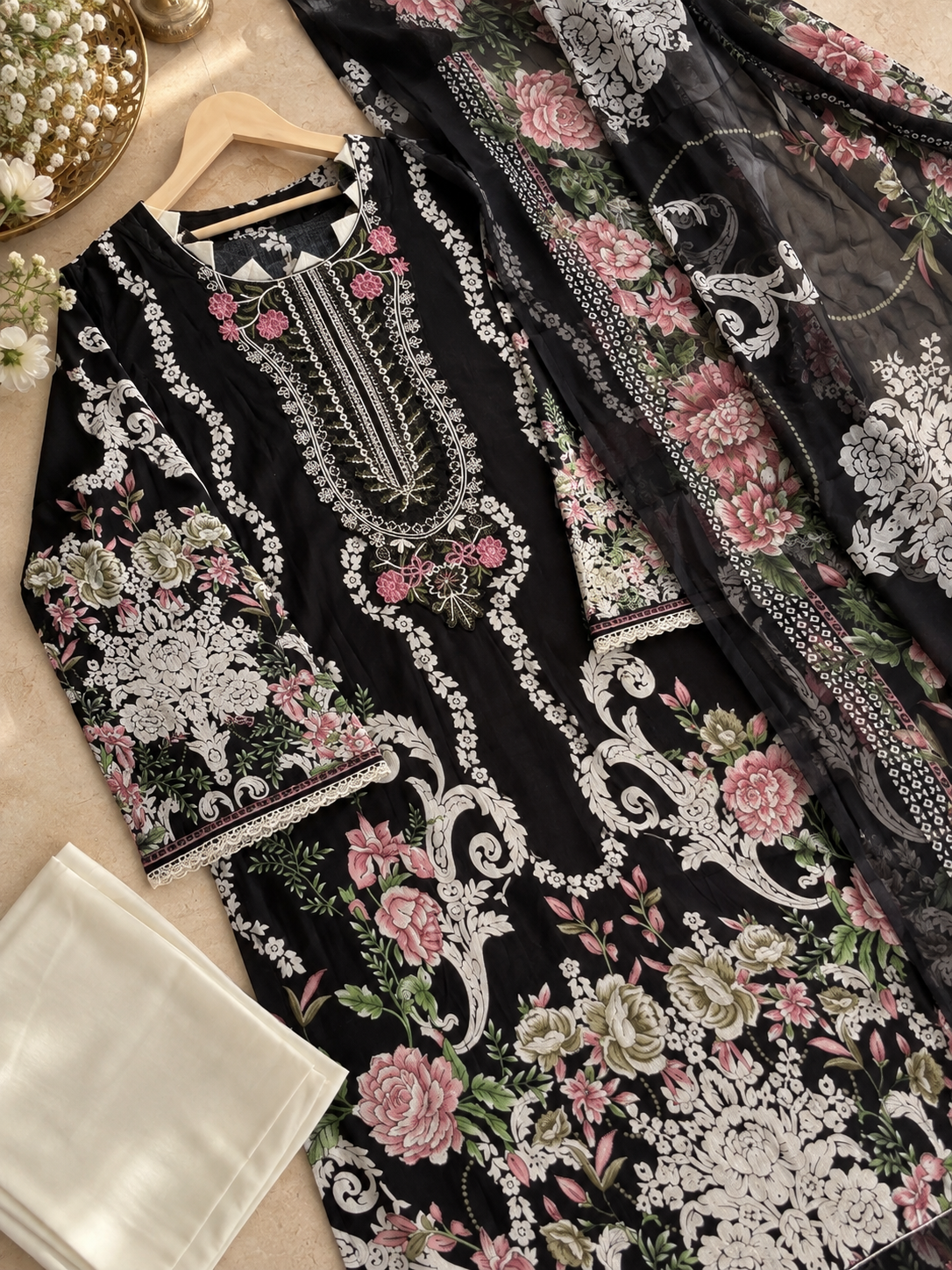 PW16 — Graceful Patchwork Suit