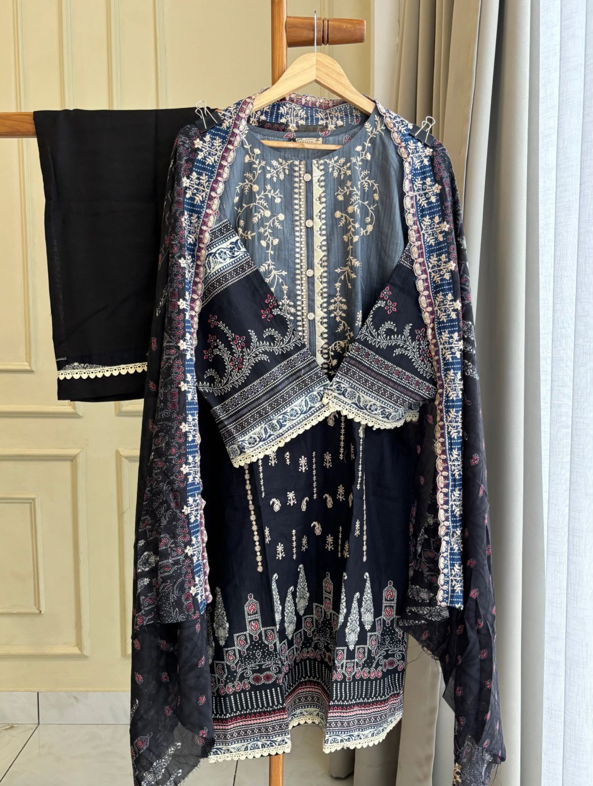 Premium Pakistani Kurti